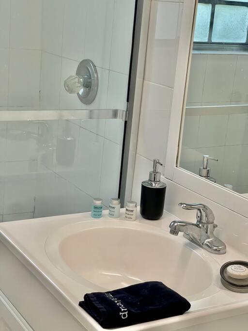 Amazing 5 - Bed Apartments Perfect For A Large Family Bal Harbour Zewnętrze zdjęcie